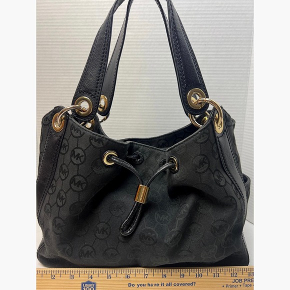 Sale!! Michael Kors Black Logo Handbag. - Picture 3 of 13